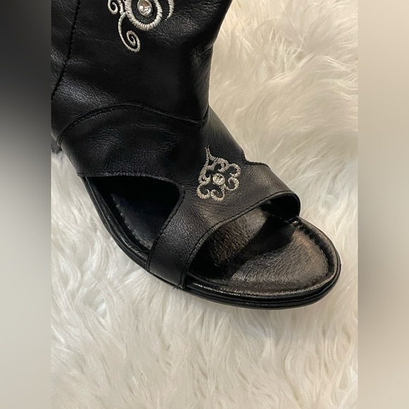 Chickickers Boots Sz 8 Black Leather Embroidered Floral Open Toe Western - Picture 11 of 16